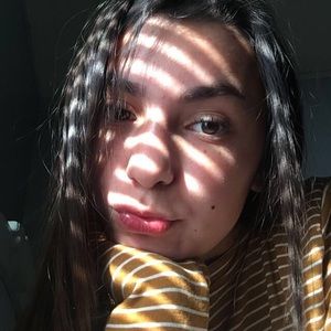 Meet your Posher, Andrea